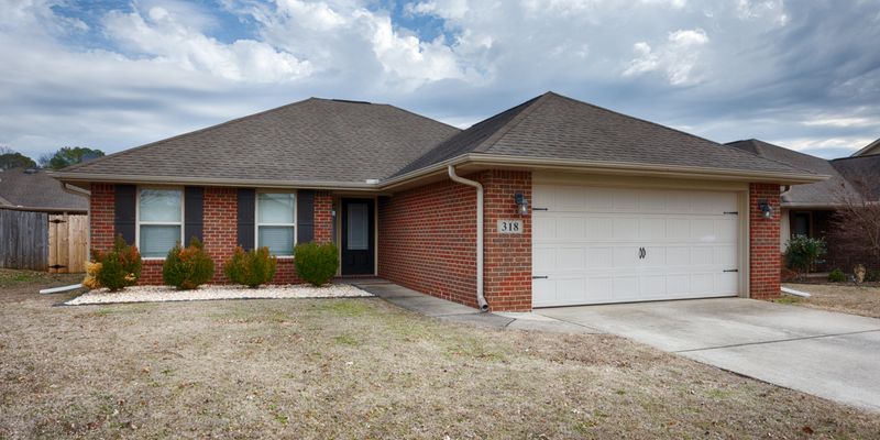 Huntsville House: 318 Dovington Dr