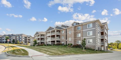 03-107_2869 Spring Rose Cir Unit 301.jpg