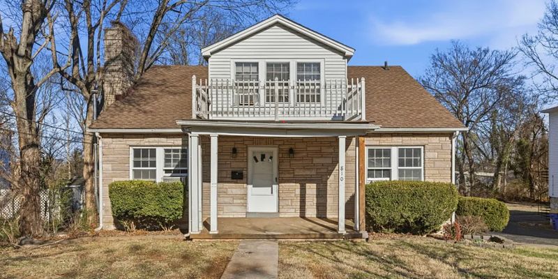 Bowling Green Apartment: 810 Old Fort Ave