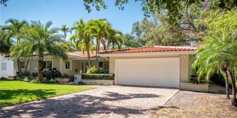 Coral Gables House: 928 Escobar Ave