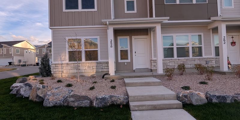 Brigham City House: 258 W 925 N