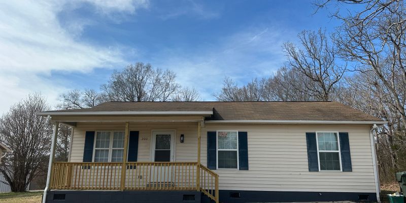 Thomasville House: 200 Charles St