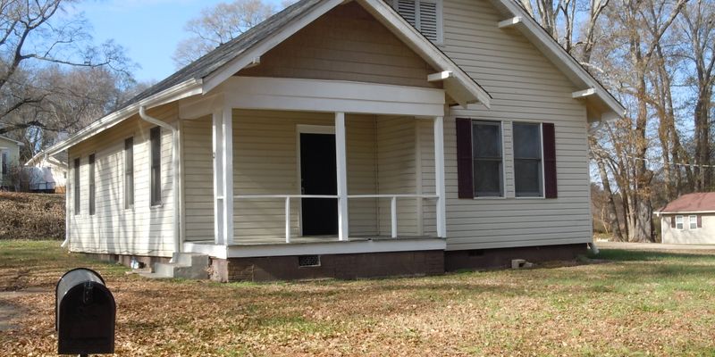 Spartanburg House: 3 Walnut Street