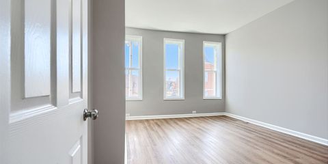 Capture bedroom 2.JPG