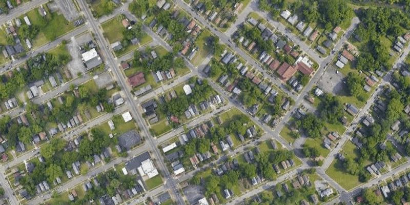 Newport News House: 1227 31st St