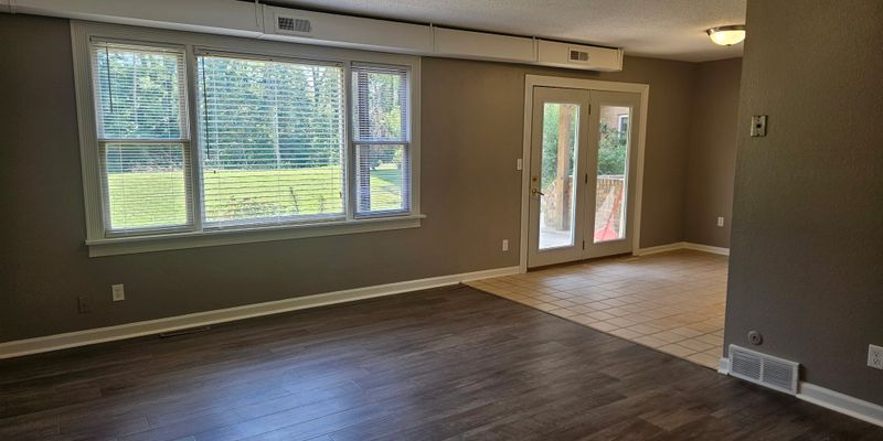 Berrien Springs Apartment: 6268-6272 Deans Hill Rd