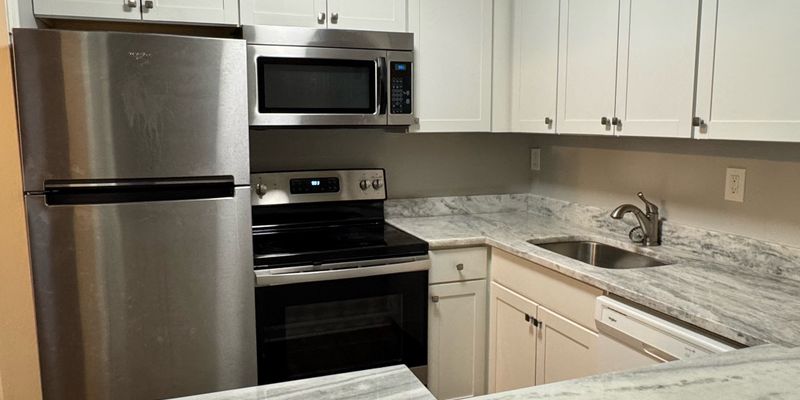 Louisville Apartment: 153 Thierman Ln