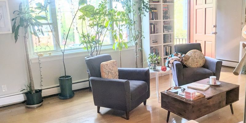 Richmond House: 2343 Penrose Dr