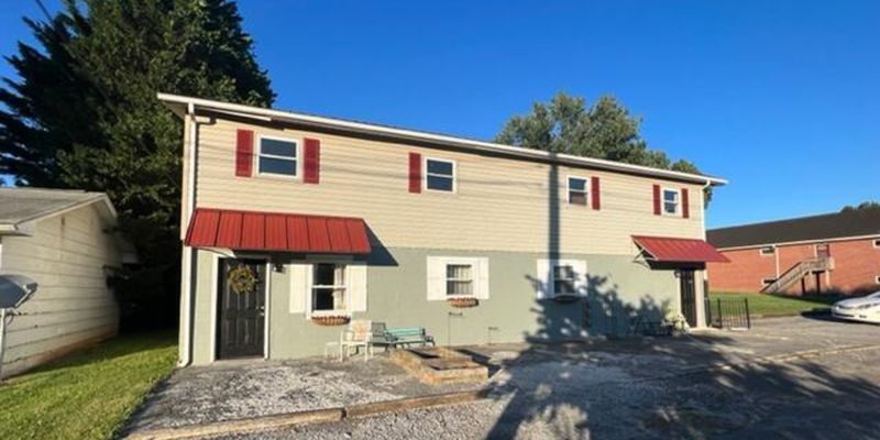 Unicoi Apartment: 518 Garfield St