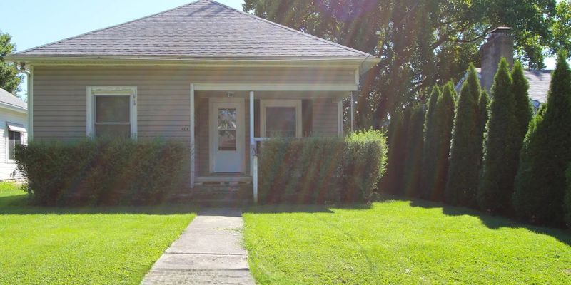 Muncie House: 406 South College Avenue