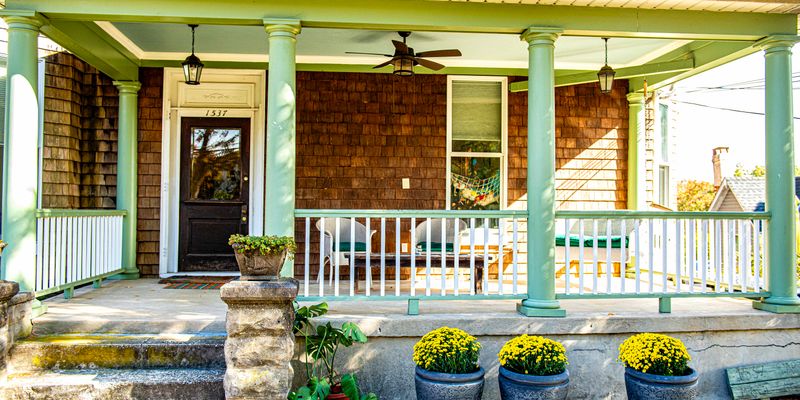 Arbutus Apartment: 1537 S Rolling Rd