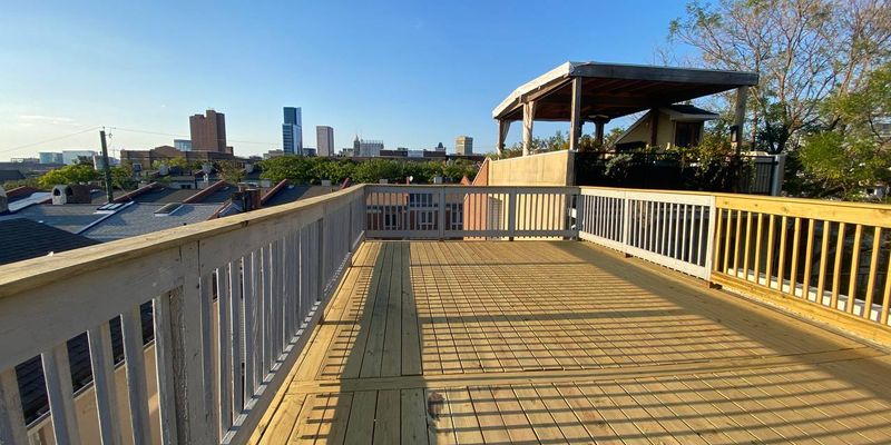 Baltimore Apartment: 220 E Cross St