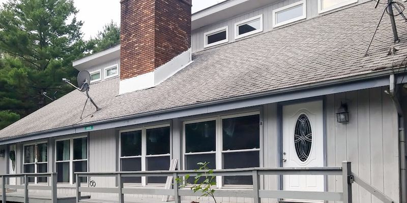 Tobyhanna Apartment: 3222 Evergreen Cir