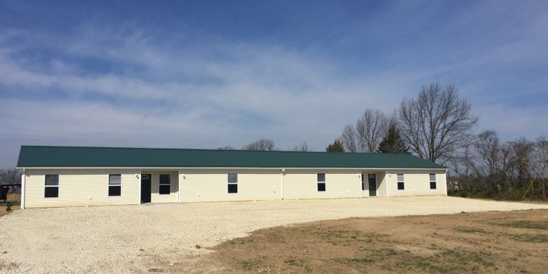 Hermann Apartment: 2003 Sunset Dr, Hermann, MO