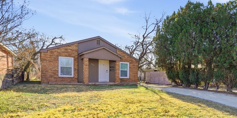 Abilene House: 541 EN 18th