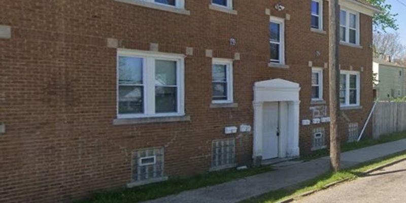 Detroit Apartment: 7531 MacKenzie St