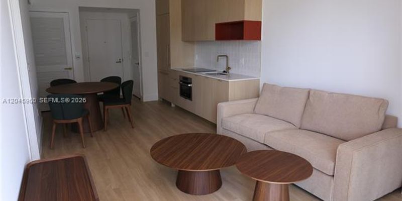 Miami Condo: 90 NE 32nd St