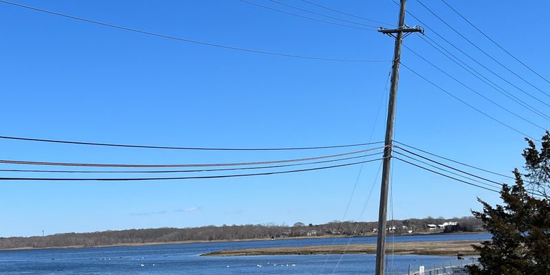 Barrington Apartment: 9 County Rd