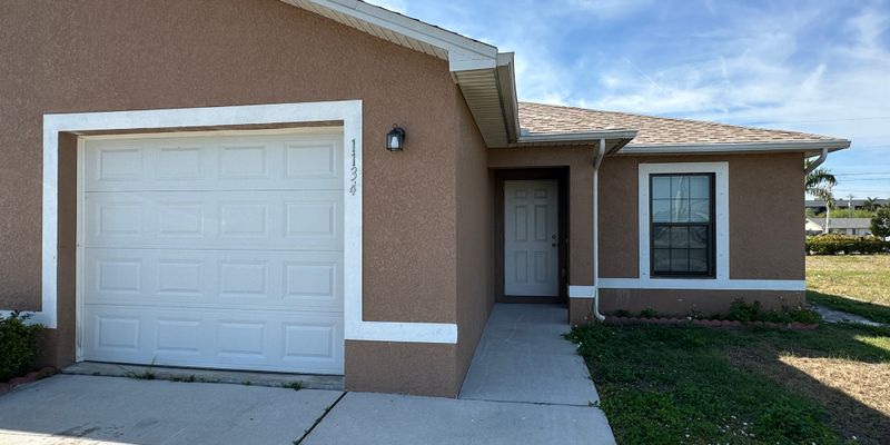Cape Coral House: 1134 SE 9th Ct