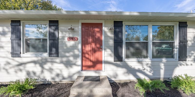 Russells Point House: 526 Buckeye Ave