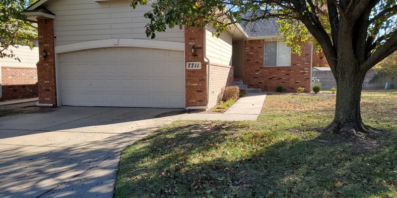 Wichita House: 7711 W Cornelison Cir