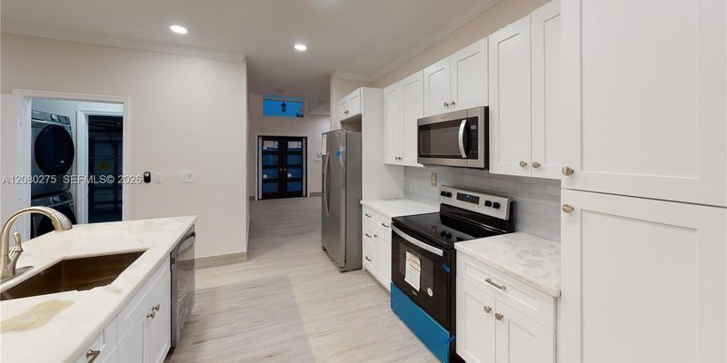 Pembroke Pines House: 16785 NW 12th Ct