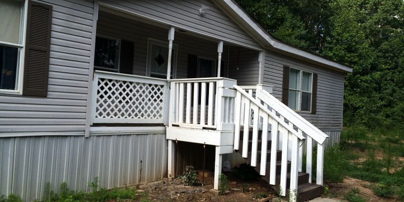 Gainesville House: 3901 Coker Road