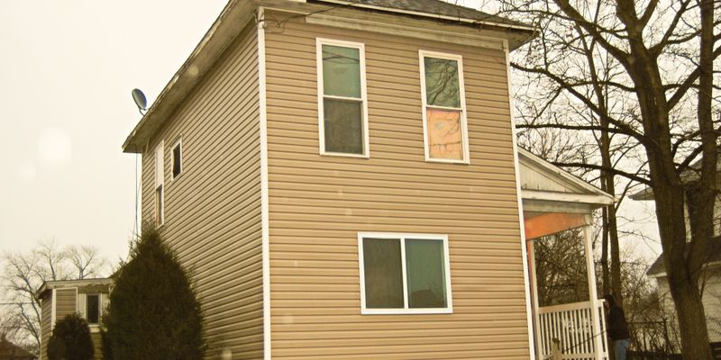 Newark House: 84 Curtis Ave