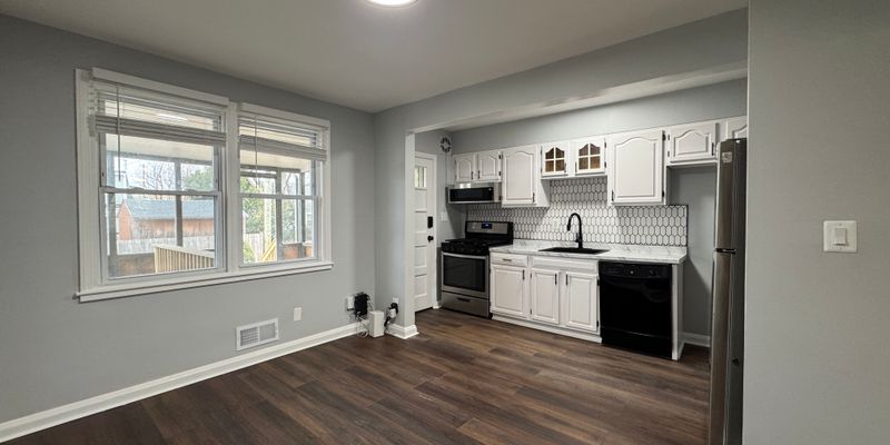 Dundalk House: 3465 McShane Way