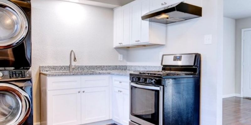 Houston Apartment: 5513 Cavalcade St