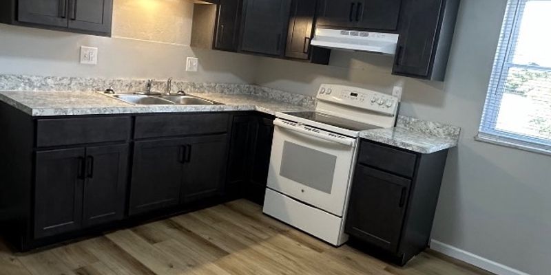 Xenia Apartment: 920 N Detroit St