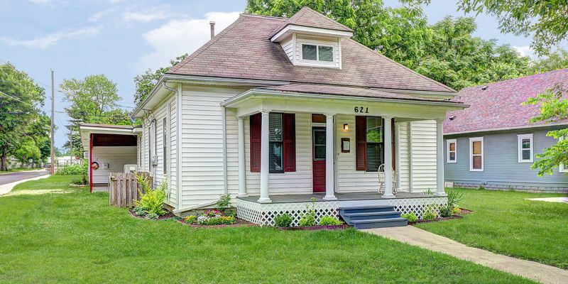 Rogers House: 621 N 4th St