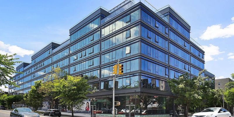 Queens Apartment: 38-20 Parsons Blvd