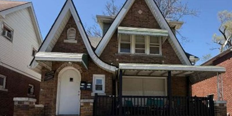 Detroit Apartment: 15777 Wisconsin St