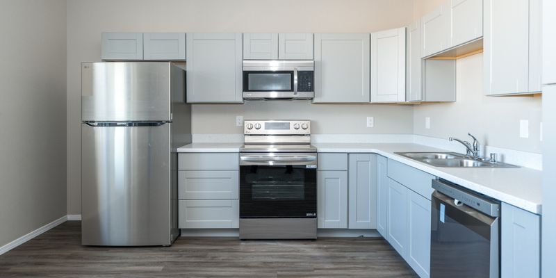 Bernalillo Apartment: 247 US 550