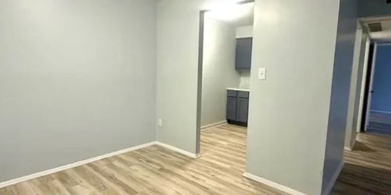 Cincinnati Apartment: 2969 Four Towers Dr