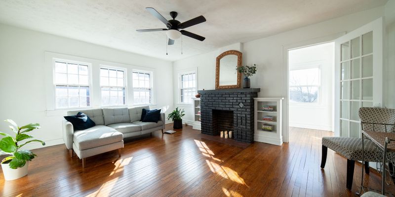 Akron Apartment: 115 N Portage Path