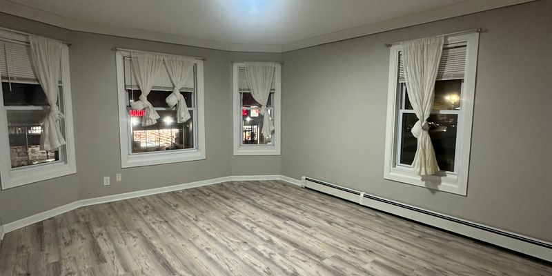 Lawrence Apartment: 269-271 S Broadway Unit 2