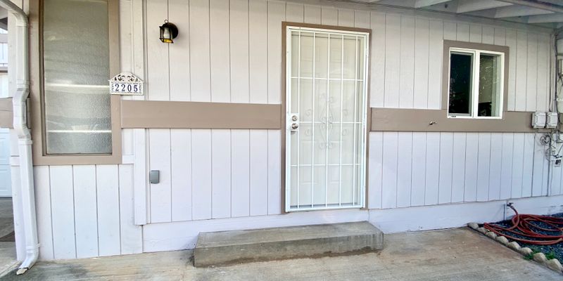 Honolulu House: 2205 Fern St. Down