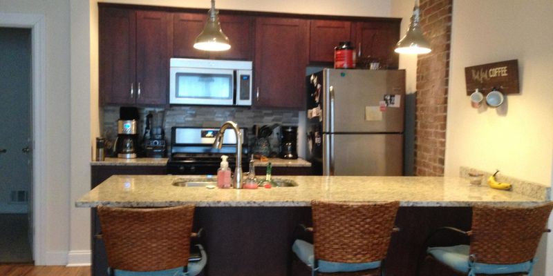 Hamburg Apartment: 264 Union St