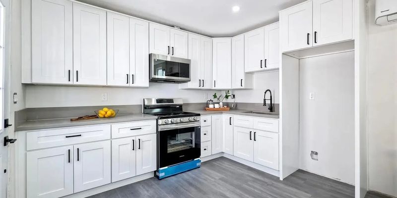 Imperial Beach Apartment: 1059 Emory St