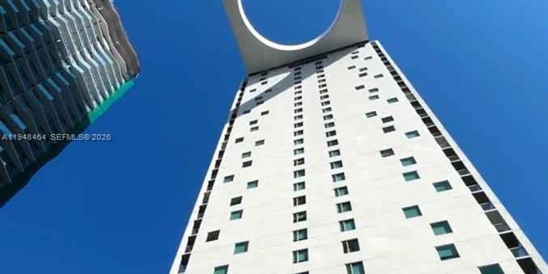 Miami Apartment: 500 Brickell Ave