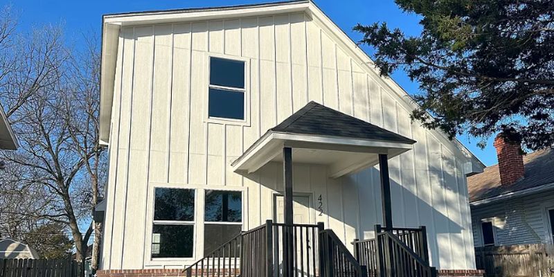 Sapulpa House: 422 S Park St