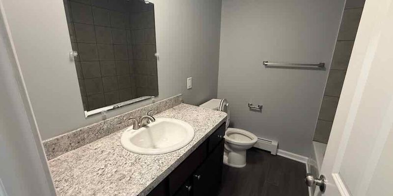 Saline Apartment: 274 Clark St