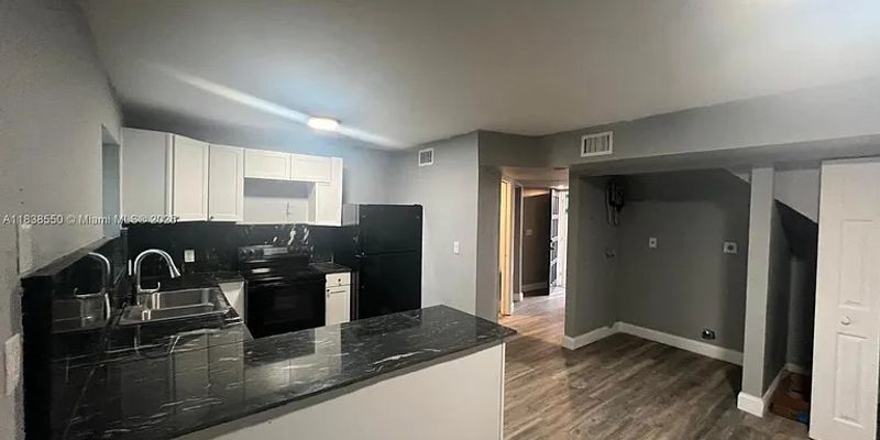 North Miami House: 451 NE 136th St