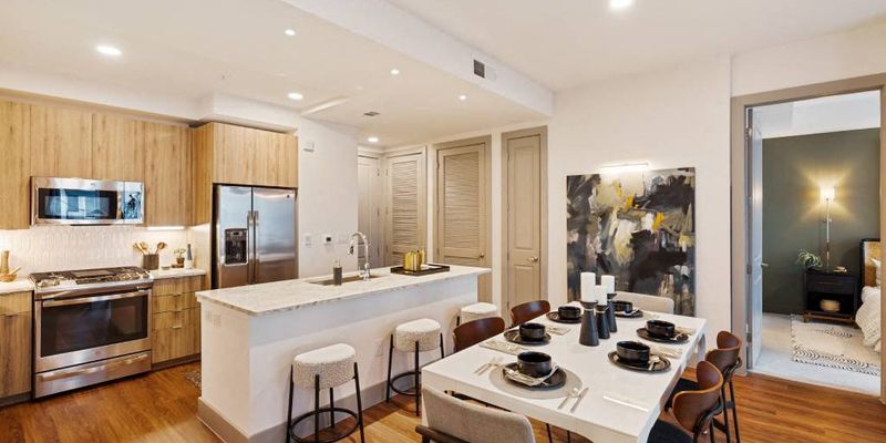 Houston Apartment: 5201 San Felipe St