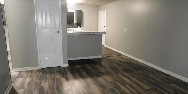 Jacksonville Apartment: 5327 Westchase Ct