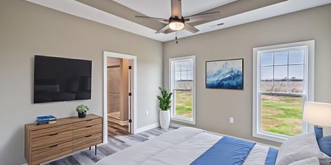 611-Victoria-Way-9 - Bedroom - Standard - 1.jpg