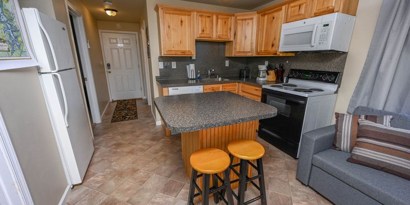 Accident Apartment: 30 Country Aire Ln