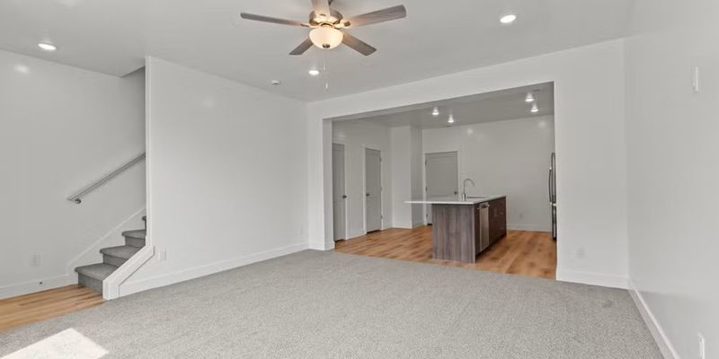 Nibley House: 3331 1010 W